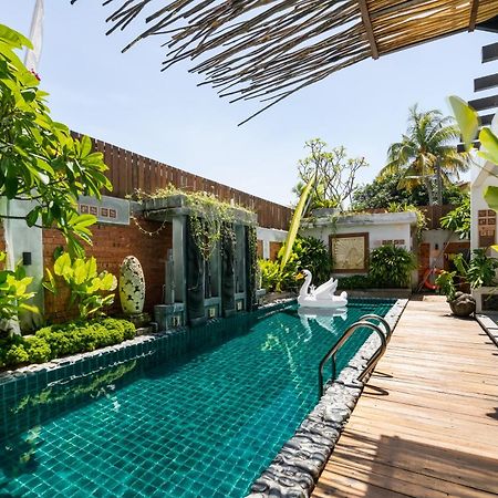 The Kembali Luxury Villa - Melaka 5 Bedroom Экстерьер фото