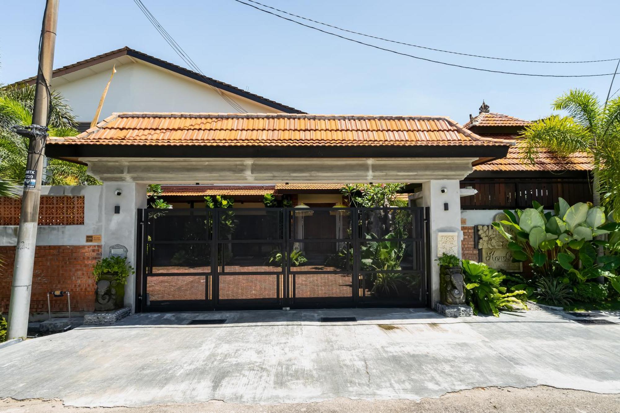 The Kembali Luxury Villa - Melaka 5 Bedroom Экстерьер фото